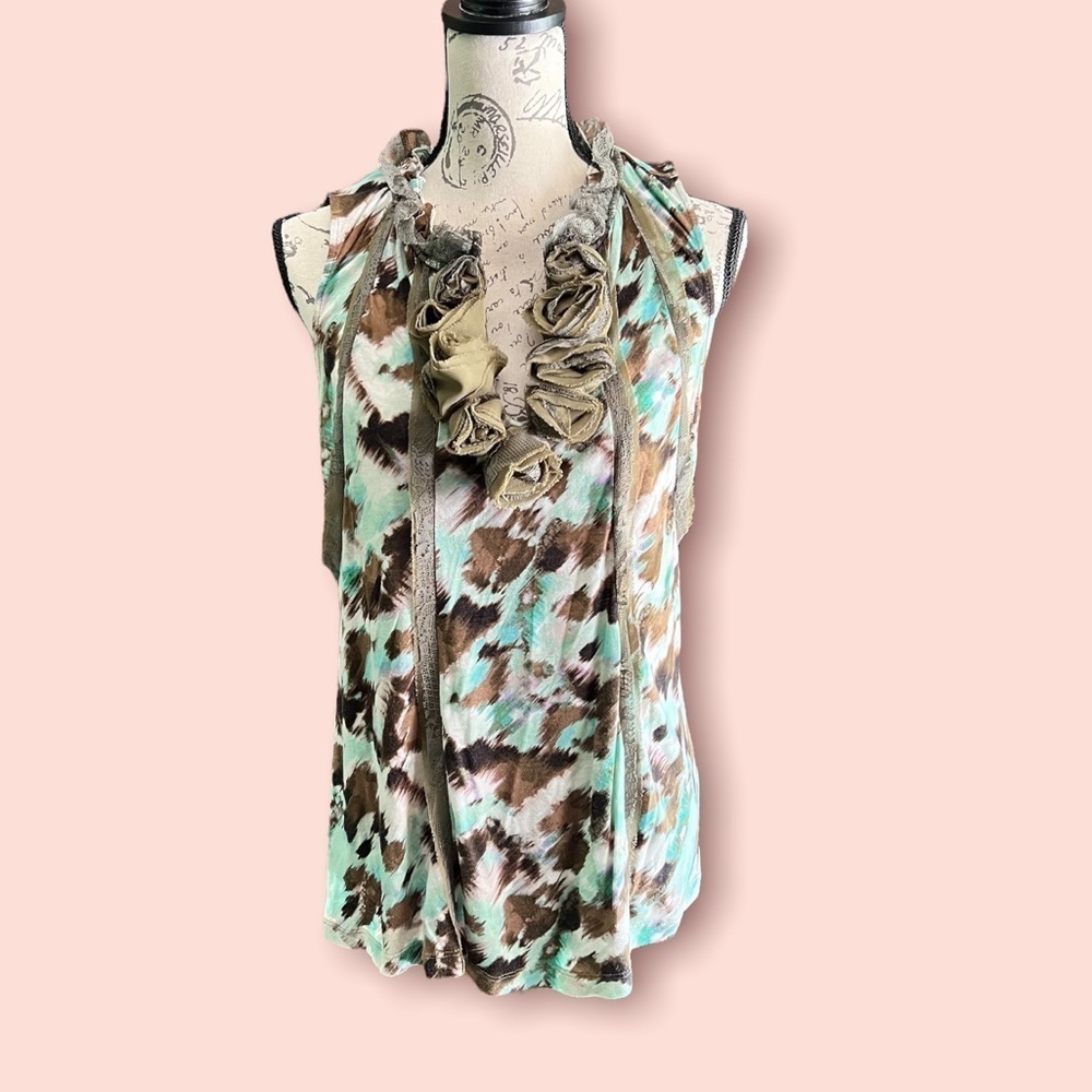 Anthropologie sleeveless top with rose detail
